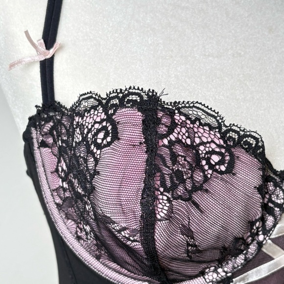 Mesh Lace Bow Corset with Underwire Bra - Picture 2 of 13